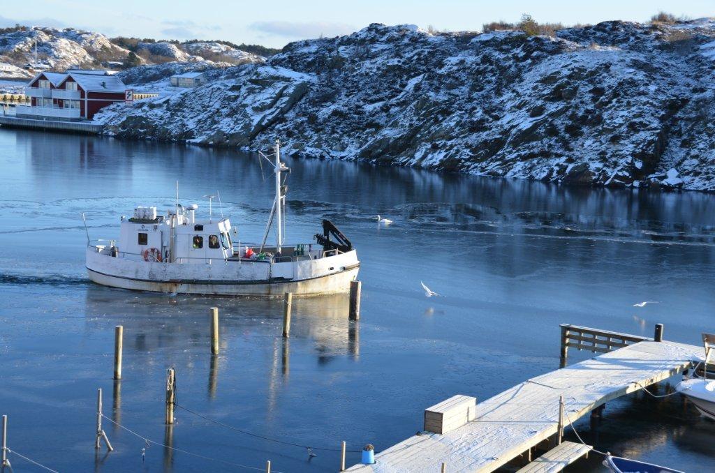 Vinter och is runt Hrn